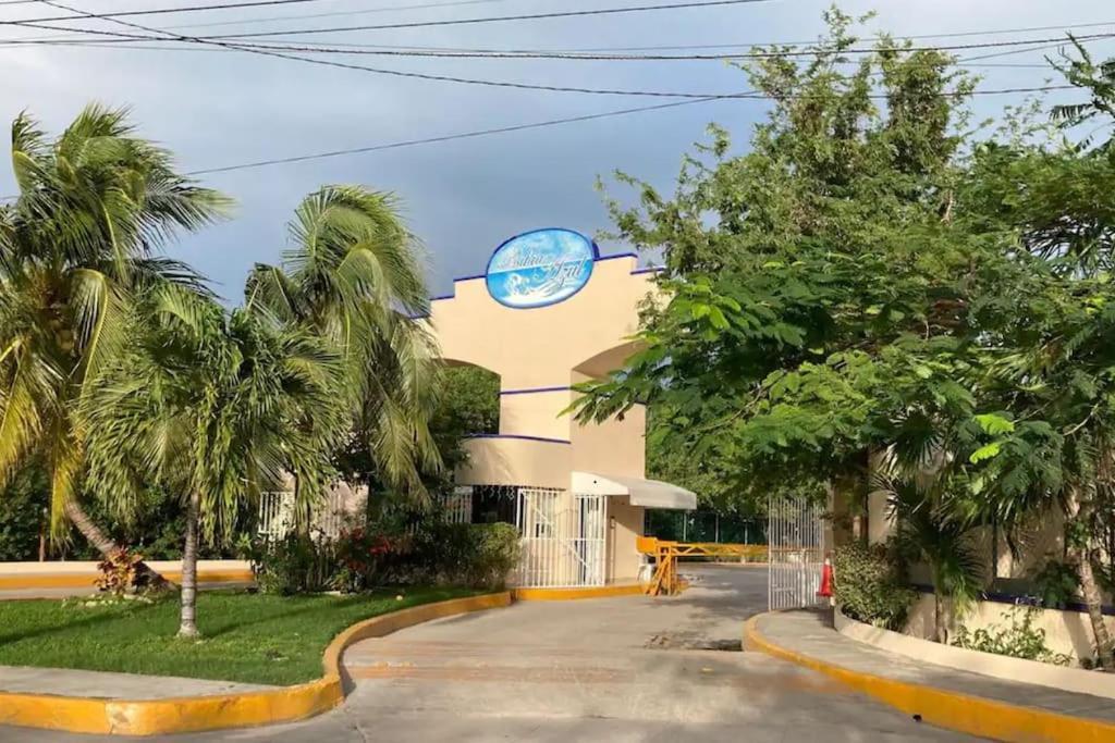 Micro Studio Perfect For Backpackers, Couples, 3 Min Drive To Playa El Nino Cancun Bagian luar foto